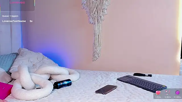 Elise Diamond online show from 04/23/26, 01:02