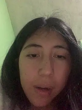 sarah12333 online show from 05/31/26, 01:47