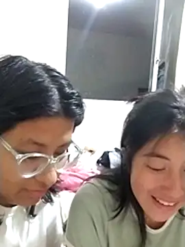 sarah12333 online show from 06/06/26, 01:43