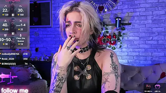 Snapshot of Alex_Howell chatting on 03/17/25, 01:03 Alex Howell online show from 03/17/25, 01:03