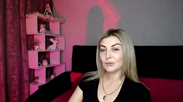 Snapshot of Amelia_Harper chatting on 12/21/24, 02:58 Amelia Harper online show from 12/21/24, 02:58