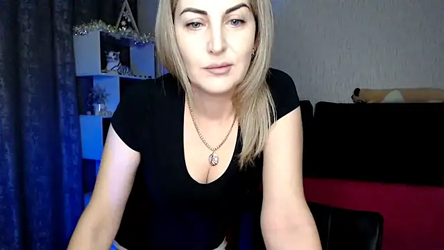 Snapshot of Amelia_Harper chatting on 12/24/24, 02:12 Amelia Harper online show from 12/24/24, 02:12