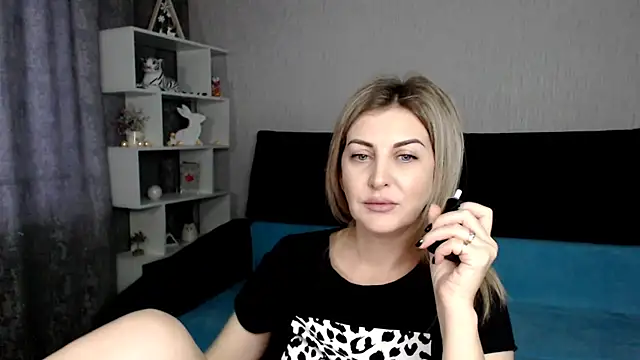 Snapshot of Amelia_Harper chatting on 01/19/25, 01:01 Amelia Harper online show from 01/19/25, 01:01