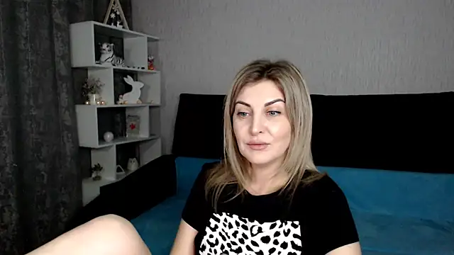 Snapshot of Amelia_Harper chatting on 01/19/25, 04:04 Amelia Harper online show from 01/19/25, 04:04