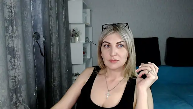 Snapshot of Amelia_Harper chatting on 03/11/25, 07:03 Amelia Harper online show from 03/11/25, 07:03