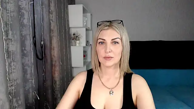 Snapshot of Amelia_Harper chatting on 03/14/25, 01:35 Amelia Harper online show from 03/14/25, 01:35