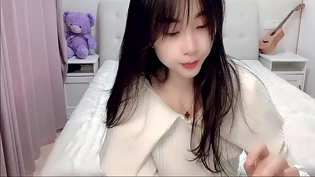 aisha123123 online show from 10/31/25, 02:34