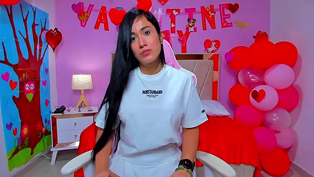 Miia harper  online show from 02/03/25, 11:53