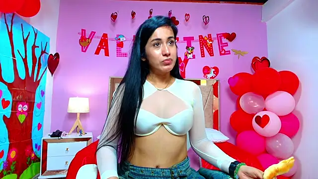 Miia harper  online show from 02/07/25, 02:15