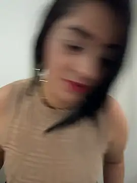 karenlennox1 online show from 03/18/26, 10:46