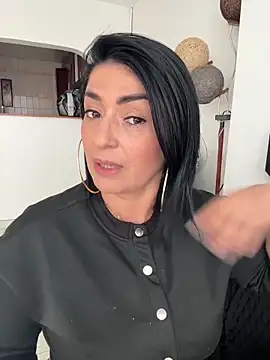 karenlennox1 online show from 03/27/26, 10:09