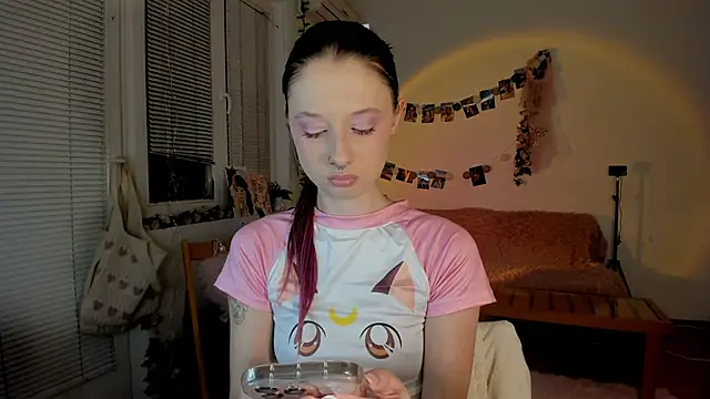 Snapshot of Jenny_darling_love chatting on 01/03/25, 07:07 Jenny darling love online show from 01/03/25, 07:07