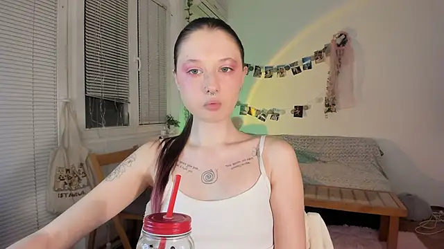 Snapshot of Jenny_darling_love chatting on 01/23/25, 07:07 Jenny darling love online show from 01/23/25, 07:07