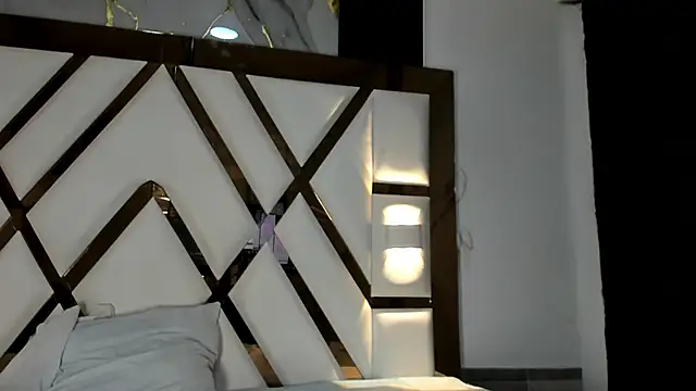 molly sweetee online show from 04/12/26, 01:43