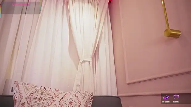 Sophia wilsonn  online show from 10/28/25, 11:03