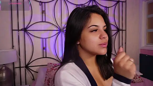 Sophia wilsonn  online show from 12/19/25, 11:06