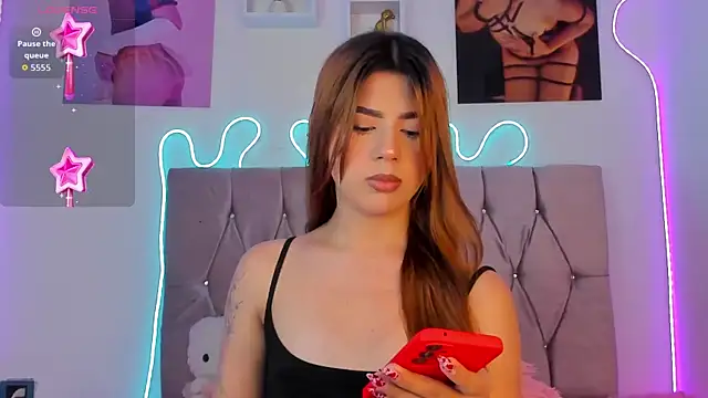 Ashley piinkk  online show from 11/04/25, 12:04