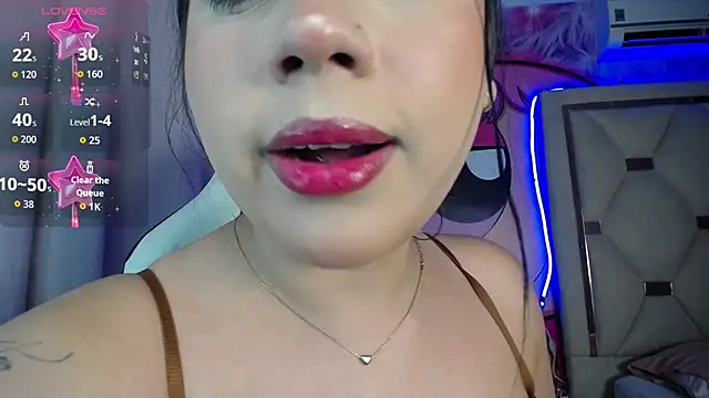 Snapshot of Ashley_piinkk_ chatting on 07/28/26, 11:26 Ashley piinkk online show from 07/28/26, 11:26