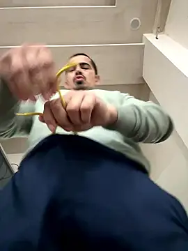 shivani0999 online show from 01/11/26, 12:04