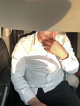 shivani0999 online show from 02/10/26, 02:59