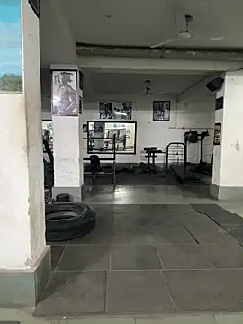 shivani0999 online show from 02/15/26, 11:01