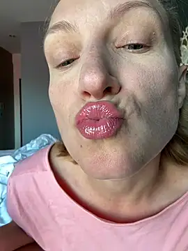 UmaTruewoman online show from 04/12/26, 01:43