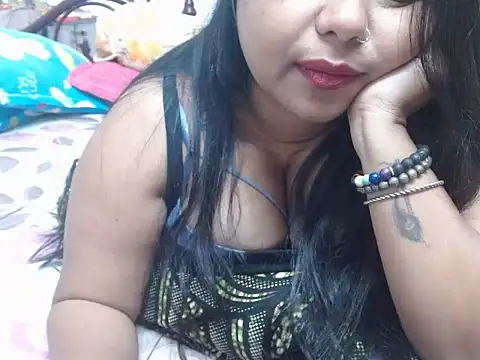 Snapshot of TASHa009 chatting on 02/21/25, 05:42 TASHa009 online show from 02/21/25, 05:42