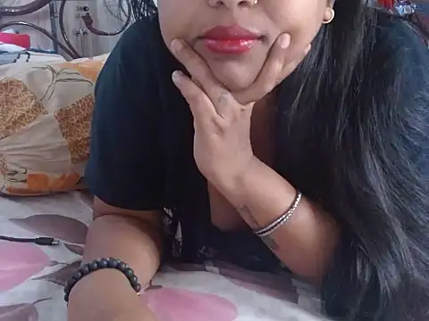 Snapshot of TASHa009 chatting on 03/06/25, 05:35 TASHa009 online show from 03/06/25, 05:35