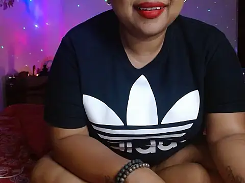 Snapshot of TASHa009 chatting on 03/19/25, 05:06 TASHa009 online show from 03/19/25, 05:06