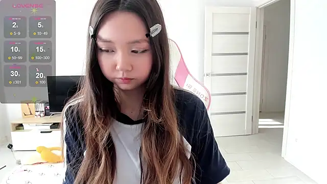 Fluffy Rose online show from 06/19/26, 12:26