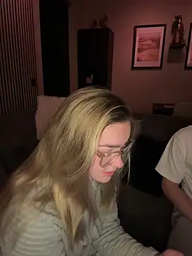 xX HotCouple Xx online show from 09/25/25, 08:12