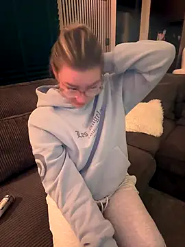 xX HotCouple Xx online show from 11/16/25, 06:46