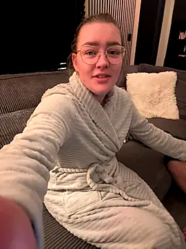 xX HotCouple Xx online show from 12/04/25, 08:28