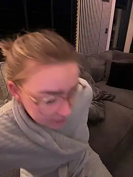 xX HotCouple Xx online show from 12/21/25, 09:22