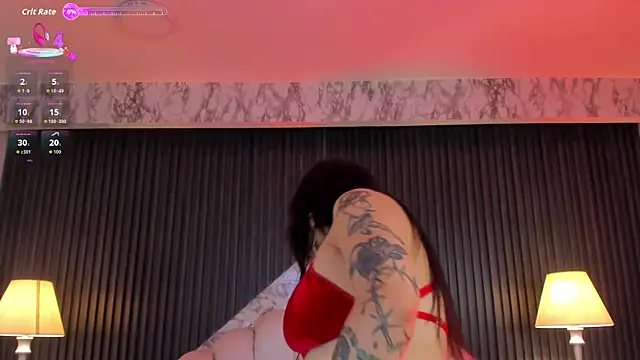 Snapshot of MeganDraco_ chatting on 09/19/25, 12:17 MeganDraco online show from 09/19/25, 12:17