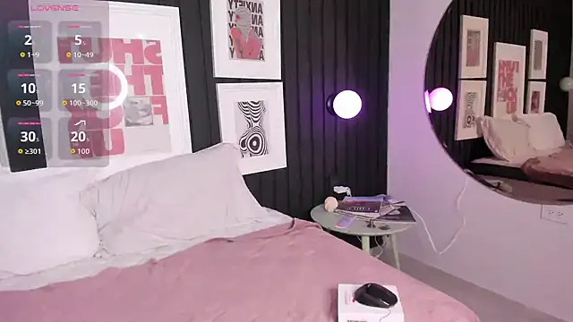 Kayla stern  online show from 11/23/25, 11:10