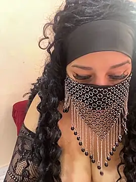 mari layali online show from 10/30/25, 11:11