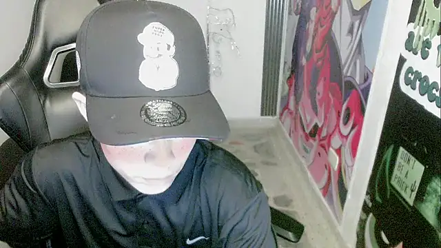 Snapshot of bby_santi chatting on 02/20/25, 06:13 bby santi online show from 02/20/25, 06:13