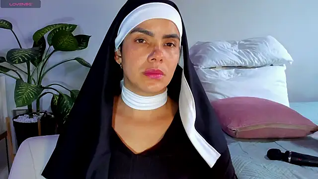 ClaraMariaMon online show from 02/24/25, 05:20