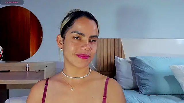 ClaraMariaMon online show from 03/09/25, 05:28