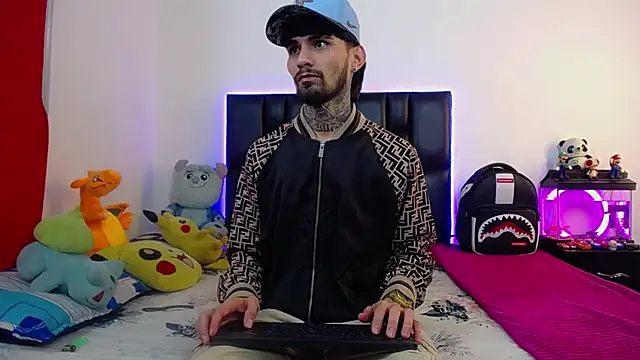 Snapshot of Brutal_Sex_Fucking chatting on 06/27/26, 04:28 Brutal Sex Fucking online show from 06/27/26, 04:28
