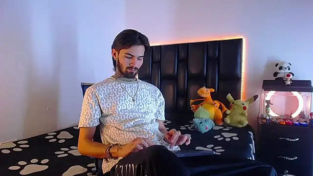 Snapshot of Brutal_Sex_Fucking chatting on 07/28/26, 11:15 Brutal Sex Fucking online show from 07/28/26, 11:15