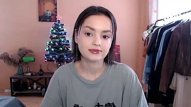 CuteRuby99 online show from 01/14/26, 06:19