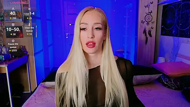 Snapshot of Evva_Ross chatting on 12/02/25, 05:19 Evva Ross online show from 12/02/25, 05:19