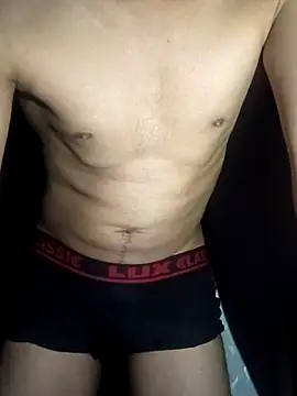 xyrus  online show from 02/20/25, 06:24