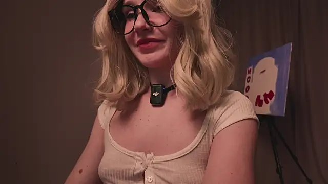 MariMaddison online show from 04/16/26, 09:39