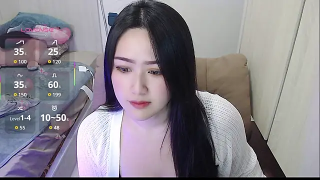 Eimile-Z online show from 10/09/25, 03:43