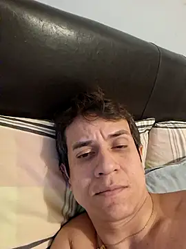 Snapshot of Tulio_maravilha12 chatting on 02/05/26, 10:58 Tulio maravilha12 online show from 02/05/26, 10:58