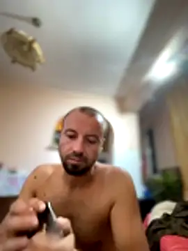 Nikolaiyy online show from 10/29/25, 12:13