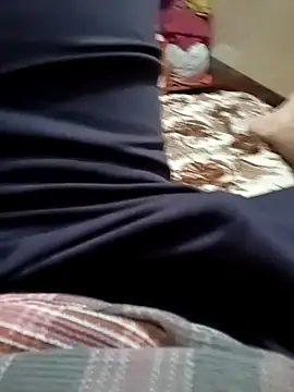 Snapshot of Naresh00766 chatting on 12/16/25, 01:38 Naresh00766 online show from 12/16/25, 01:38